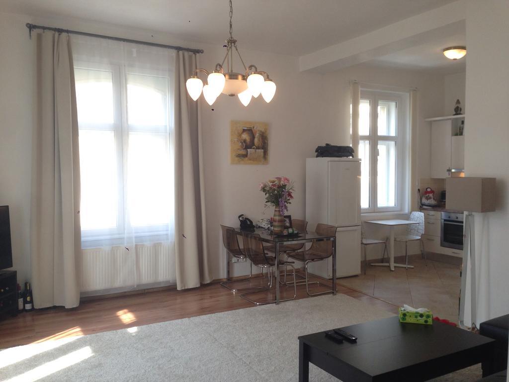 Exclusive Apartment On Zborovska Πράγα Εξωτερικό φωτογραφία